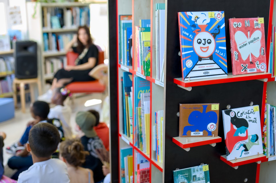 Couverture de Les Instants Tissé "Écouter le monde", lectures multilingues