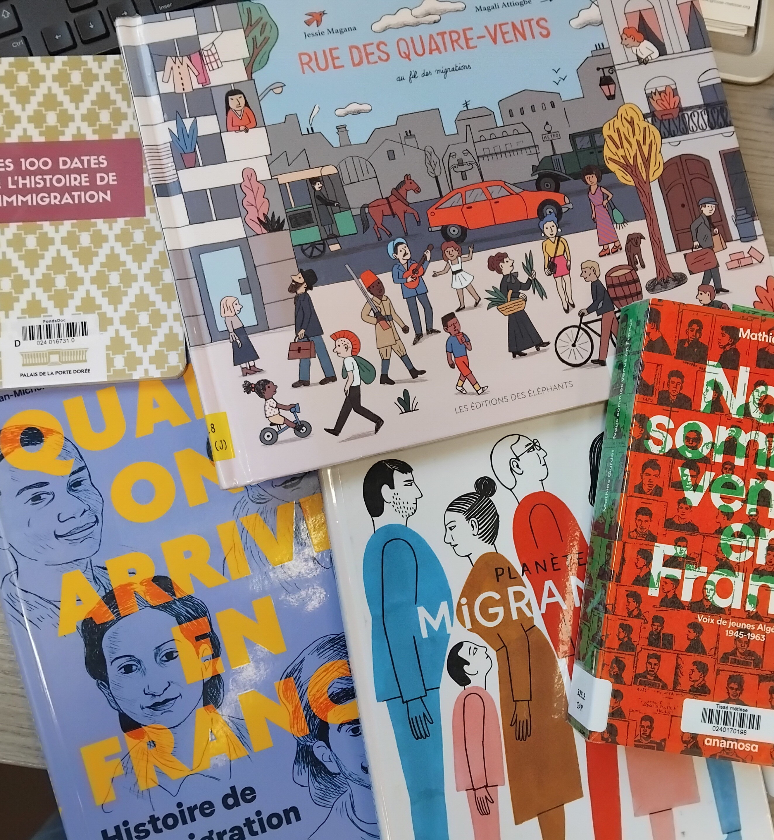 Couverture de Instants Tiss&eacute; : Rencontre avec l'&eacute;cole R.Doisneau, "Venu.e.s d'ailleurs"